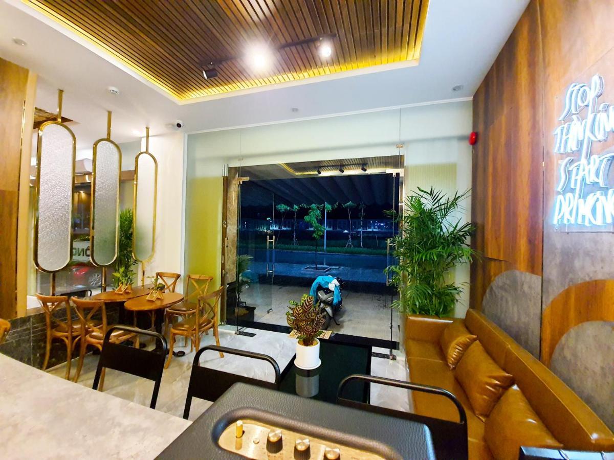 Dong Hai Hotel _ Rạch Gia Exteriör bild